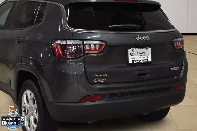 Used 2024 Jeep Compass Latitude AWD/4WD image 32