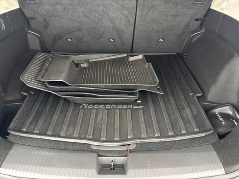 Used 2025 Nissan Rogue SV AWD/4WD image 25