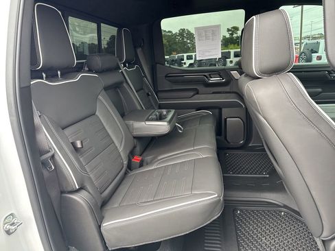 Used 2025 GMC Sierra 1500 AT4X image 20