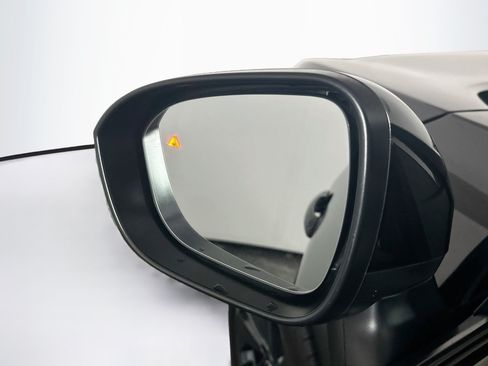 Used 2025 Nissan Rogue SV FWD image 16