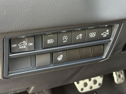 Certified 2025 Toyota Tundra Limited w/ TRD Off-Road Package AWD/4WD image 23