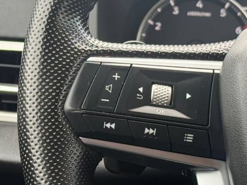 Used 2022 Mitsubishi Outlander SE FWD image 12