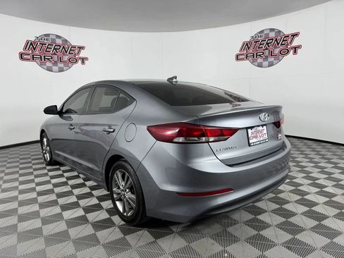 Used 2018 Hyundai Elantra SEL w/ Cargo Package image 5