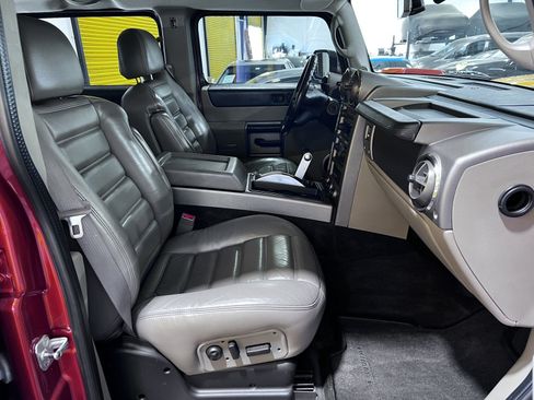 Used 2003 HUMMER H2 w/ Preferred Equipment Group AWD/4WD image 17