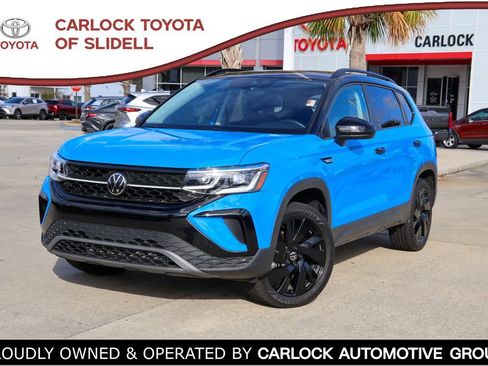 Used 2024 Volkswagen Taos SE image 1