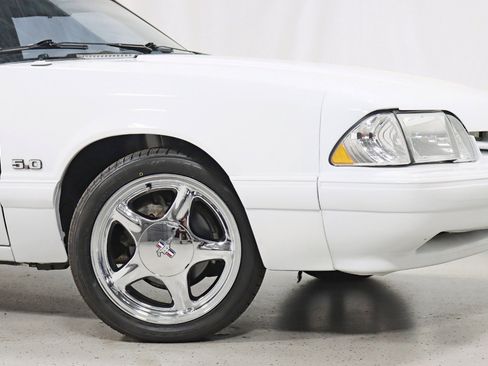 Used 1989 Ford Mustang LX RWD image 5