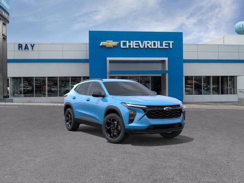 New 2026 Chevrolet Trax LT FWD image 1