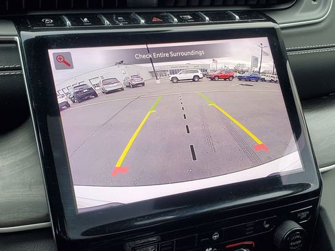 Used 2023 Jeep Grand Cherokee Limited image 27