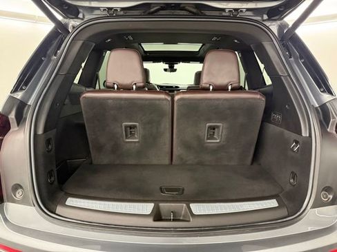 Used 2022 Cadillac XT6 Premium Luxury w/ Technology Package image 39