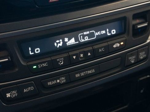 Used 2023 Honda Passport EX-L image 27