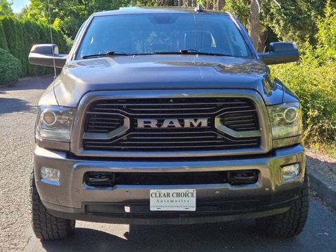 Used 2018 RAM 2500 Laramie w/ Sport Appearance Group AWD/4WD image 4