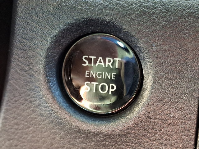 Used 2026 Nissan Frontier PRO-4X AWD/4WD image 24