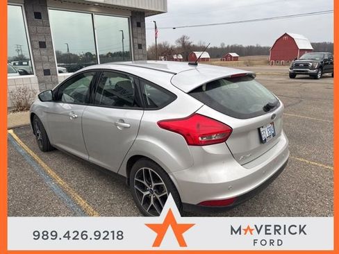 Used 2018 Ford Focus SEL w/ Cold Weather Package image 6