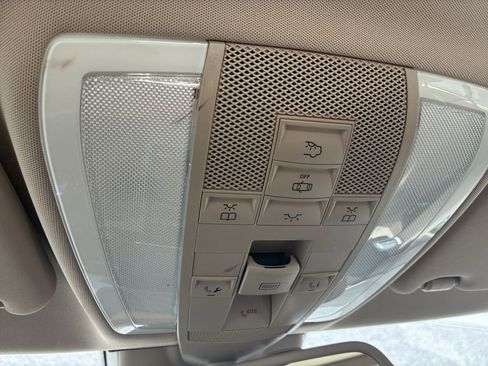 Used 2017 Mercedes-Benz E 400 4MATIC Coupe image 12