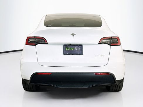 Used 2023 Tesla Model Y Long Range image 7