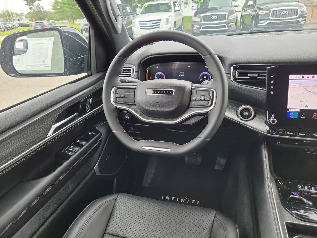 Used 2023 Jeep Wagoneer Series II w/ Premium Group I AWD/4WD image 12
