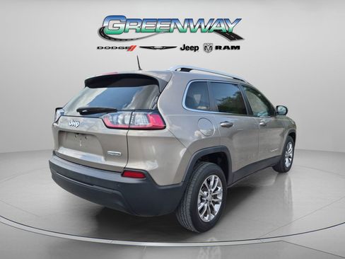 Used 2020 Jeep Cherokee Latitude Plus w/ Comfort/Convenience Group FWD image 3