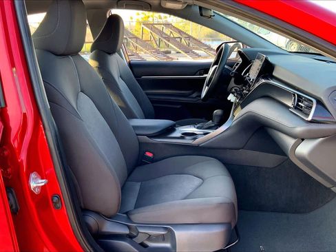 Used 2023 Toyota Camry LE image 8