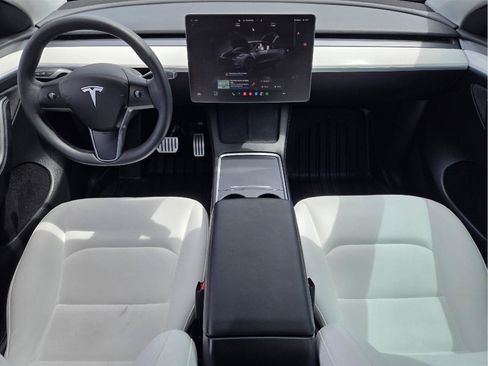 Used 2023 Tesla Model Y Performance AWD/4WD image 24