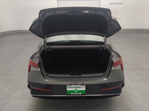 Used 2025 Hyundai Elantra Limited FWD image 29