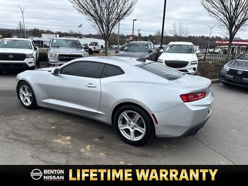 Used 2018 Chevrolet Camaro LT image 6