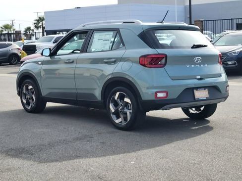New 2026 Hyundai Venue SEL image 3