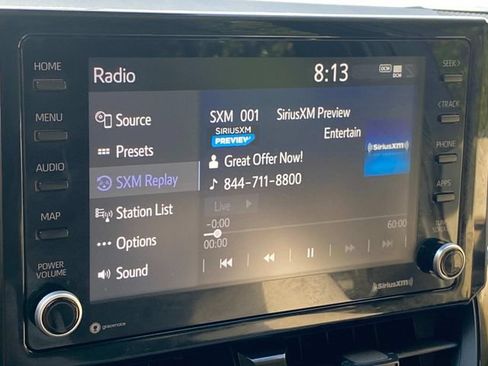 Used 2022 Toyota Corolla LE FWD image 23