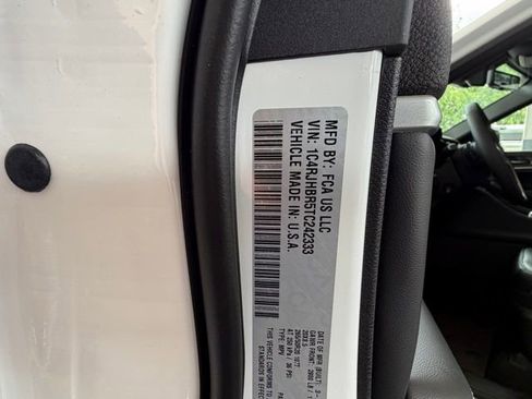 New 2026 Jeep Grand Cherokee Limited image 25