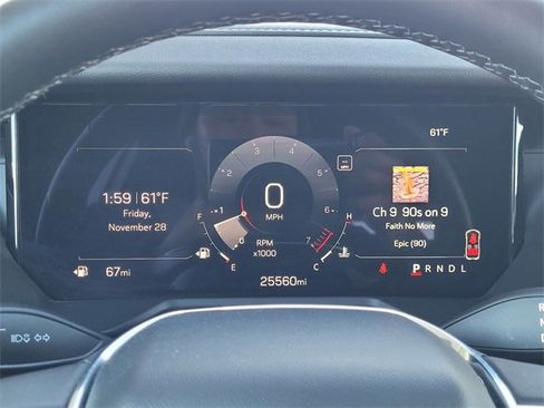 Used 2025 GMC Acadia Elevation image 9