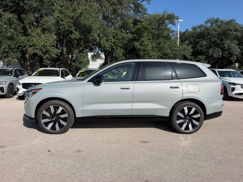 New 2026 Volvo EX90 Plus AWD/4WD image 3