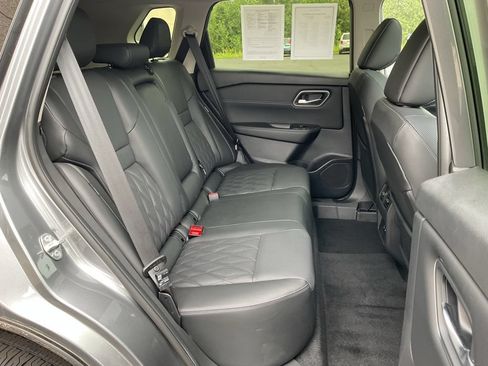 Used 2025 Nissan Rogue Platinum AWD/4WD image 20
