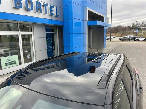 Certified 2023 Chevrolet TrailBlazer RS w/ Convenience Package image 9