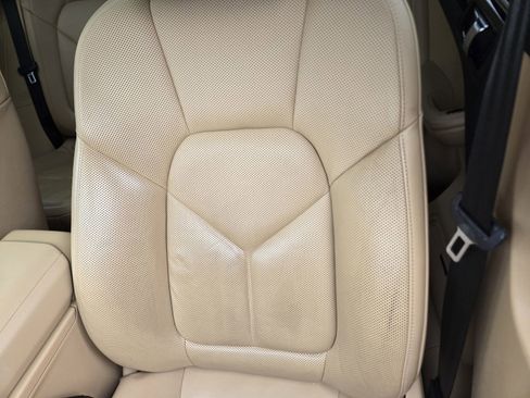 Used 2017 Porsche Macan AWD/4WD image 22