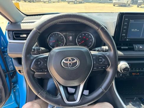 Used 2020 Toyota RAV4 XLE Premium AWD/4WD image 15