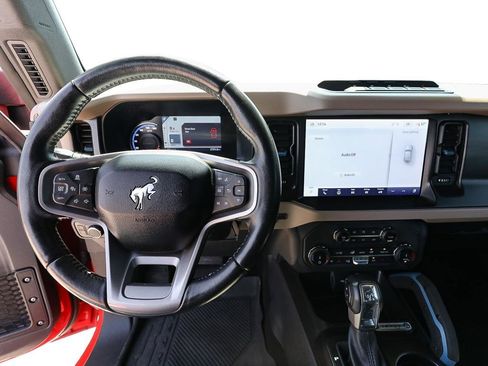 Used 2022 Ford Bronco Wildtrak AWD/4WD image 13