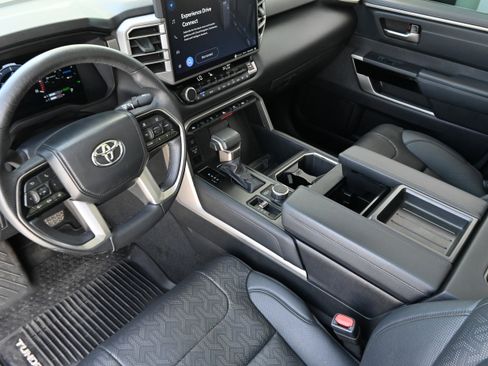 Used 2023 Toyota Tundra Limited AWD/4WD image 13