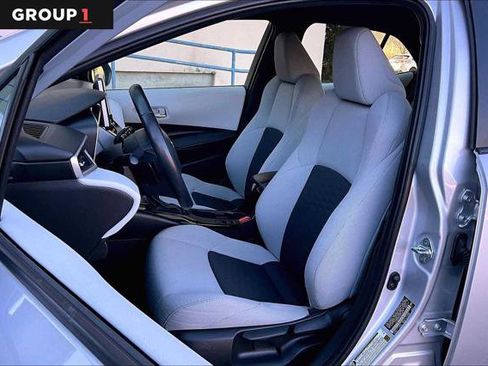 Certified 2024 Toyota Corolla SE w/ SE Package image 9