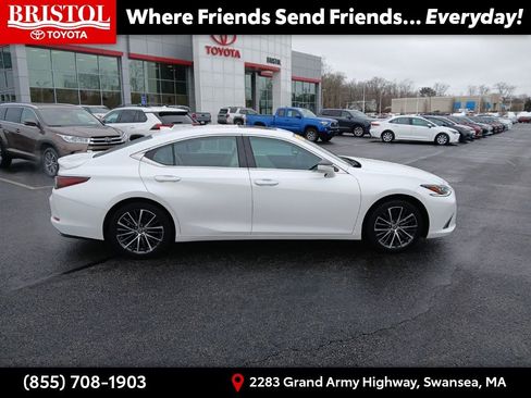 Used 2025 Lexus ES 350 w/ Premium Package image 8