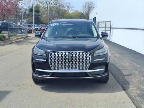 Certified 2023 Lincoln Corsair FWD w/ Equipment Group 101A image 2