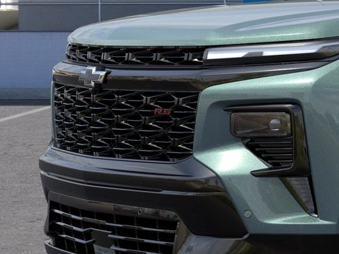 New 2027 Chevrolet Traverse RS w/ LPO, Floor Liner Package AWD/4WD image 38