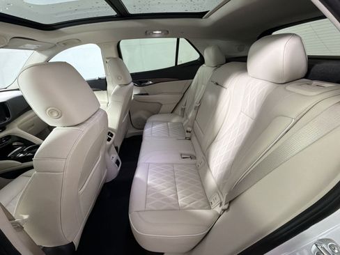 Used 2023 Buick Envision Avenir AWD/4WD image 25