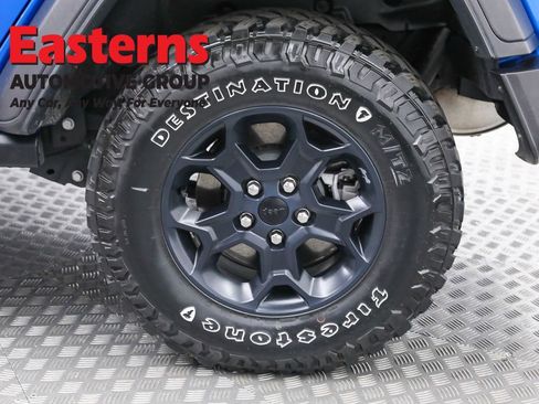 Used 2023 Jeep Wrangler Unlimited w/ Cold Weather Group AWD/4WD image 36