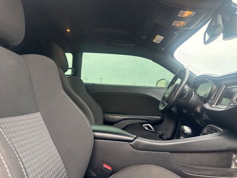 Used 2022 Dodge Challenger GT image 32