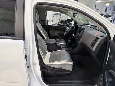 Used 2021 Chevrolet Colorado W/T w/ Custom Special Edition image 13