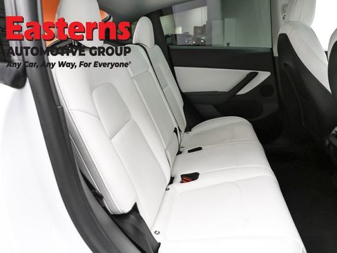 Used 2022 Tesla Model Y Long Range image 20