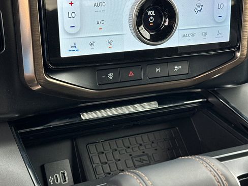 New 2025 Ford F150 Lightning Lariat AWD/4WD image 17