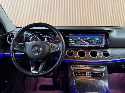 Used 2018 Mercedes-Benz E 300 image 12