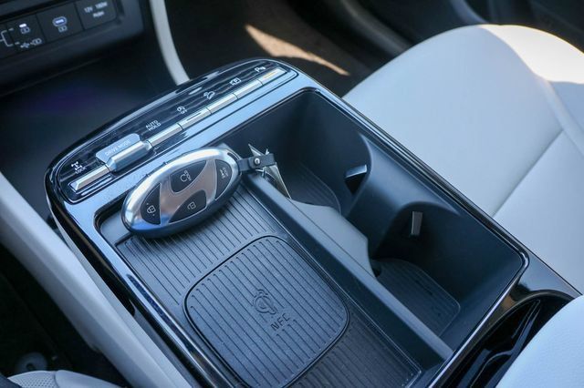 New 2026 Hyundai Tucson Limited AWD/4WD image 18