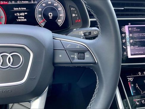 Used 2025 Audi Q7 3.0T Premium Plus image 24