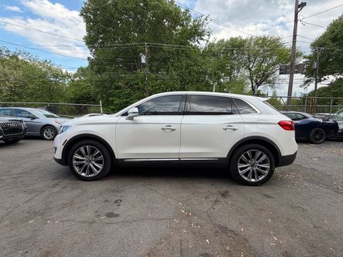 Used 2016 Lincoln MKX Reserve w/ Climate Package AWD/4WD image 6